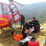 Arcanjo 02 realiza salvamento de vítima que praticava trekking na Serra de Passa Quatro. Pedra de Mina. Foto: Divulgação.