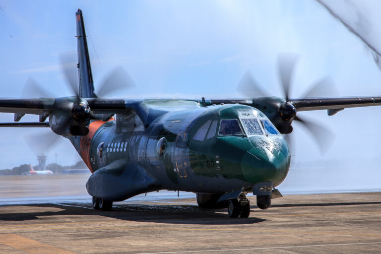 Força Aérea Brasileira incorpora na frota do Esquadrão Pelicano o novo avião SAR SC-105 Amazonas