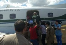 Bombeiro Militar de Costa Rica é transportado de avião para Campo Grande
