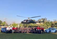 Agentes da Guarda Municipal de Tubarão fazem treinamento a bordo do helicóptero do SAER