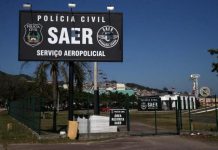 Helicóptero da Polícia Civil sai de Florianópolis e vai para Criciúma