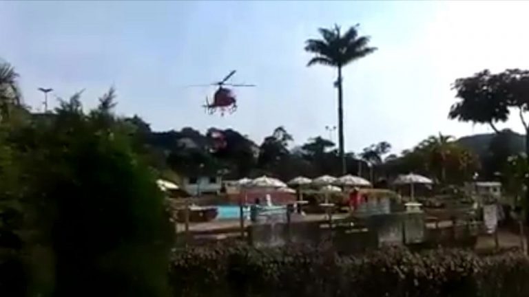 Helicópteros do Bombeiro combateram incêndio no Parque Nacional da Serra dos Órgãos