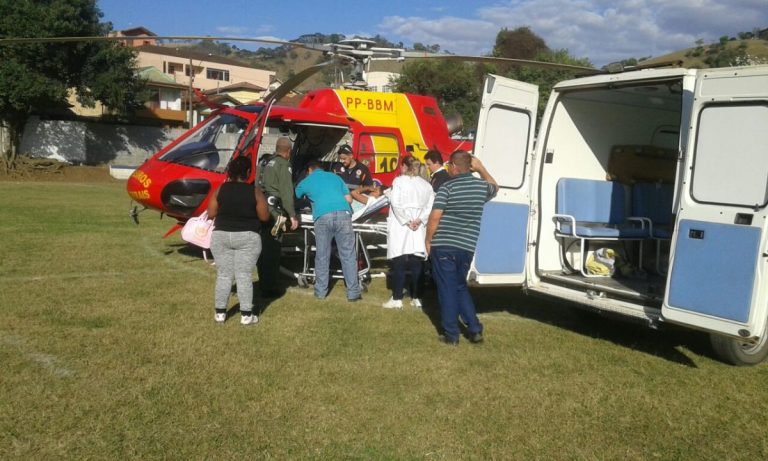 Helicóptero Arcanjo 02 realiza atendimento aeromédico em Camanducaia