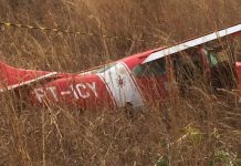 Avião do Corpo de Bombeiros do DF sai da pista após o pouso e não há feridos