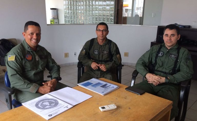 Pilotos do CIOPAer de Tocantins são avaliados pelo Ten Cel BM Hofmann, Examinador Credenciado da ANAC