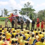 Bombeiros Mirins vivenciam instrução com participação do helicóptero Harpia I em Rio Branco, AC