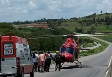 Helicóptero do Bombeiro realiza resgate de vítimas graves em Goiás