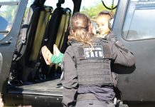 SAer da Polícia Civil participa de projeto escolar sobre meios de transporte em Forquilhinha Projeto sobre meios de transporte traz helicóptero do Saer em escola de Forquilhinha