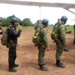 GRAer da PM da Bahia ministra curso básico de paraquedismo a policiais militares do Curso de Operações Especiais da PM do Piauí