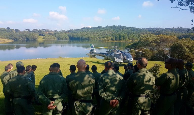 Batalhão de Operações Aéreas da PM do Paraná treina tripulações que irão trabalhar na Operação Verão 2017/18