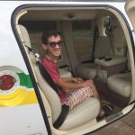 Espírito de Natal contagia policiais militares e Ricardo Bueno conhece o helicóptero da PM do Distrito Federal