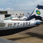 Avião bimotor de modelo EMB-810D, prefixo PT-VRX, Sêneca III, do ano 1995