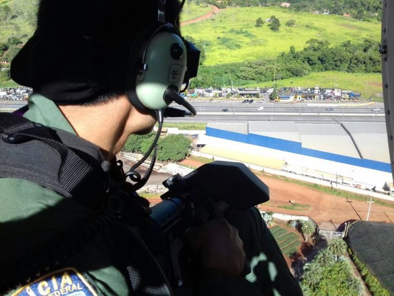 Divisão de Operações Aéreas da PRF e GGI Atibaia apoiam Operação Égide na rodovia Fernão Dias em São Paulo