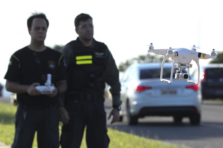 Com ajuda de drones, DETRAN identifica 382 infrações em um mês no Distrito Federal