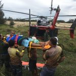 CIOPAer resgata vítima de acidente automobilístico nas dunas da Praia de Águas Cristalinas, CE. Foto: CIOPAer/CE