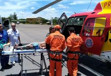 Helicóptero Arcanjo do Corpo de Bombeiros de Minas resgata criança picada por escorpião