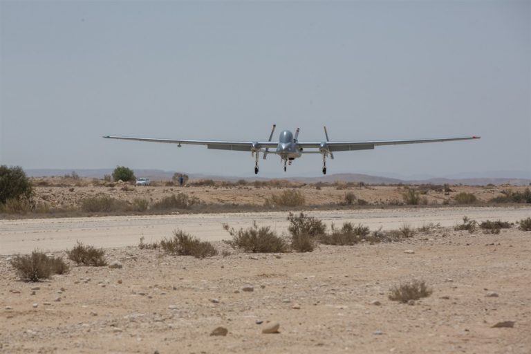 IAI lança recurso operacional e tecnológico que permite decolagem e aterrissagem de VANT através de comunicação via satélite