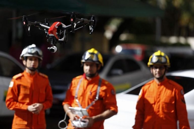 Corpo de Bombeiros do DF utiliza drone para inspecionar focos do mosquito da dengue no Hotel Torre Palace
