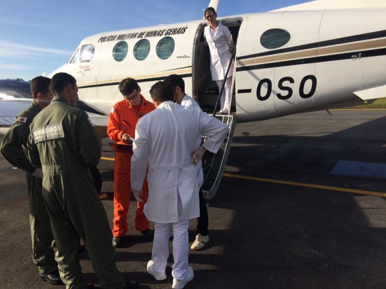 Com apoio do Corpo de Bombeiros e SAMU, Pégasus 16 da PM transporta bebê com má formação rara de Bonfinópolis para Belo Horizonte