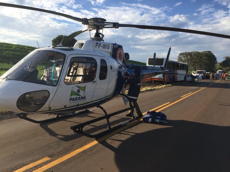 Resgate na rodovia PR-317 mobiliza helicóptero do SAMU e equipes dos bombeiros