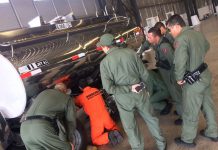 Corpo de Bombeiros de Minas Gerais treina policiais sobre o uso dos novos tanques de abastecimento de aeronaves