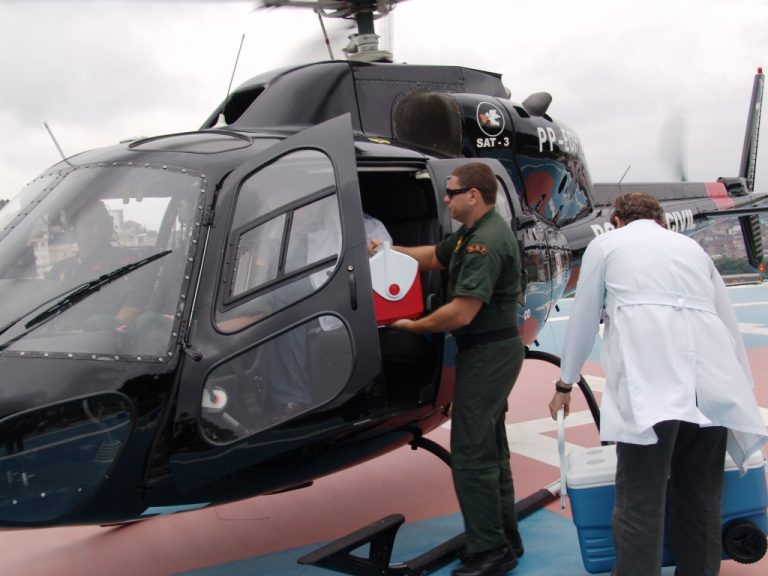 Dois helicópteros da Polícia Civil de São Paulo serão leiloados