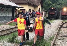 Mulher sofre queda em trilha no Pico Marumbi e é socorrida pelo helicóptero da PM do Paraná