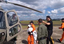 Helicópteros da Polícia Civil e Militar são empregados para transportar criança de 1 ano de Chapecó a Florianópolis