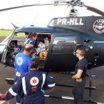 SAER e SAMU transportam paciente idosa de Araranguá para Hospital de Caçador, SC