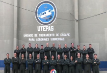 Integrantes do Batalhão de Aviação da PM de Santa Catarina participam de treinamento na Marinha do Brasil