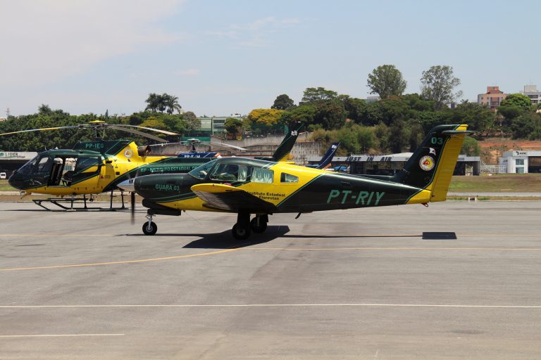 Batalhão de Aviação da Polícia Militar de SC recebe avião que será empregado no patrulhamento ambiental e transporte de órgãos