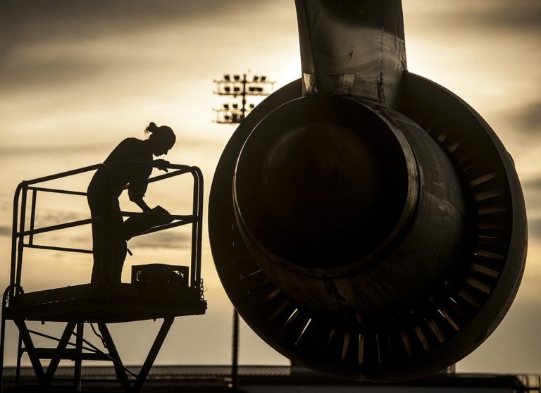 Dia do Técnico em Manutenção Aeronáutica