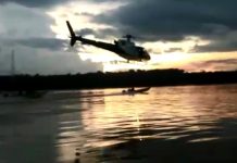 Helicóptero da PM persegue pescadores no Rio Madeira, em Porto Velho
