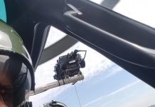 Helicóptero da PM apóia Corpo de Bombeiros e retira vítima da mata com uso do guincho