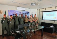 Integrantes da PM de Pernambuco realizam visita técnica ao GRAER da PM da Bahia para conhecer a operação de drones