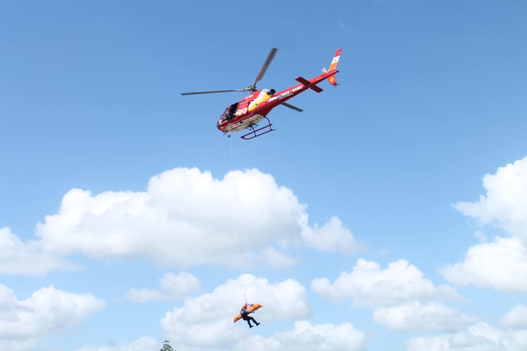 Bombeiros e SAMU participam em Blumenau de treinamento para a Operação Veraneio