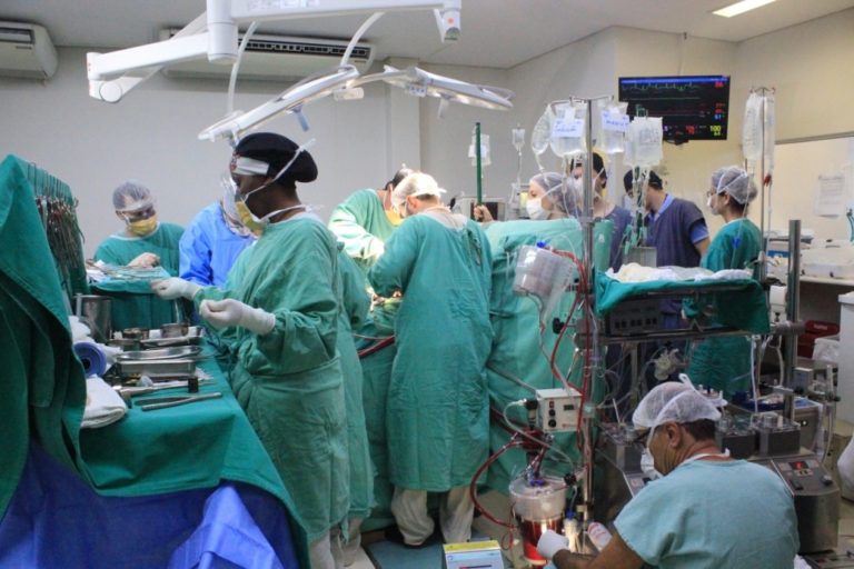 Megaoperação do Hospital de Base e Polícia Militar proporciona captação e transplante de coração, fígado e rins