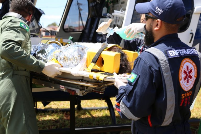 Criança vítima de parada cardiorrespiratória é reanimada pela equipe do helicóptero Saúde 10 do SAMU