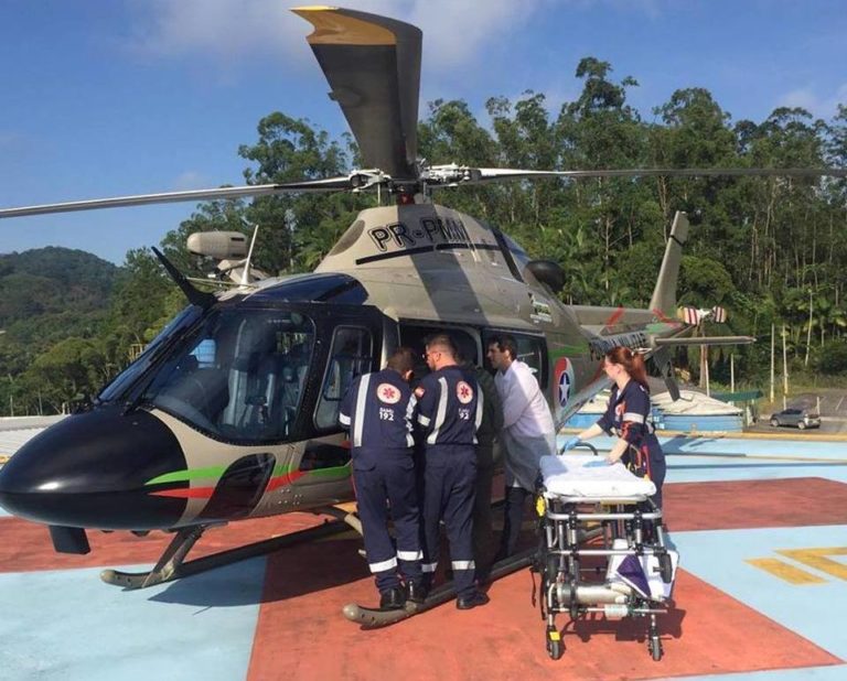 Transporte aeromédico acontece no dia de inauguração da 3ª Cia do Batalhão de Aviação da PM em Balneário Camboriú, SC