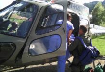 Equipe aeromédica do helicóptero Águia 4 socorre motociclista acidentado em Urubici, SC