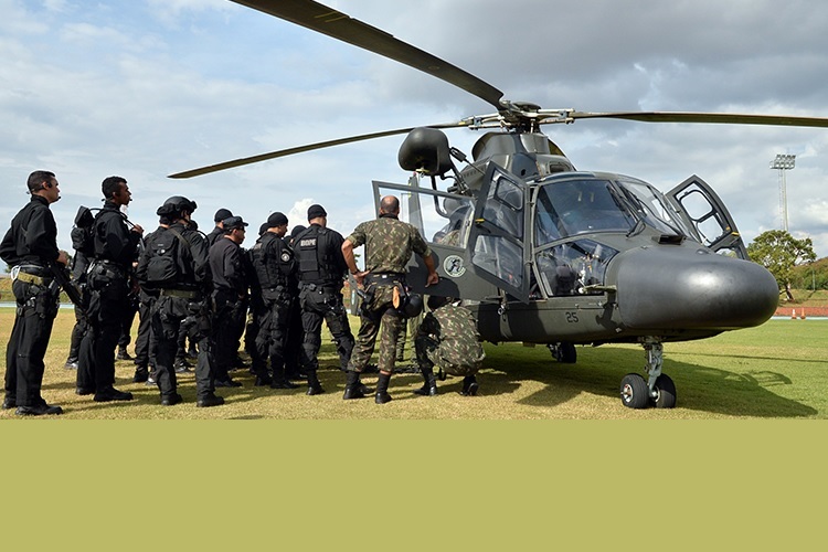 Policiais, bombeiros e inspetores penitenciários do RJ farão cursos no Comando de Aviação do Exército em 2019