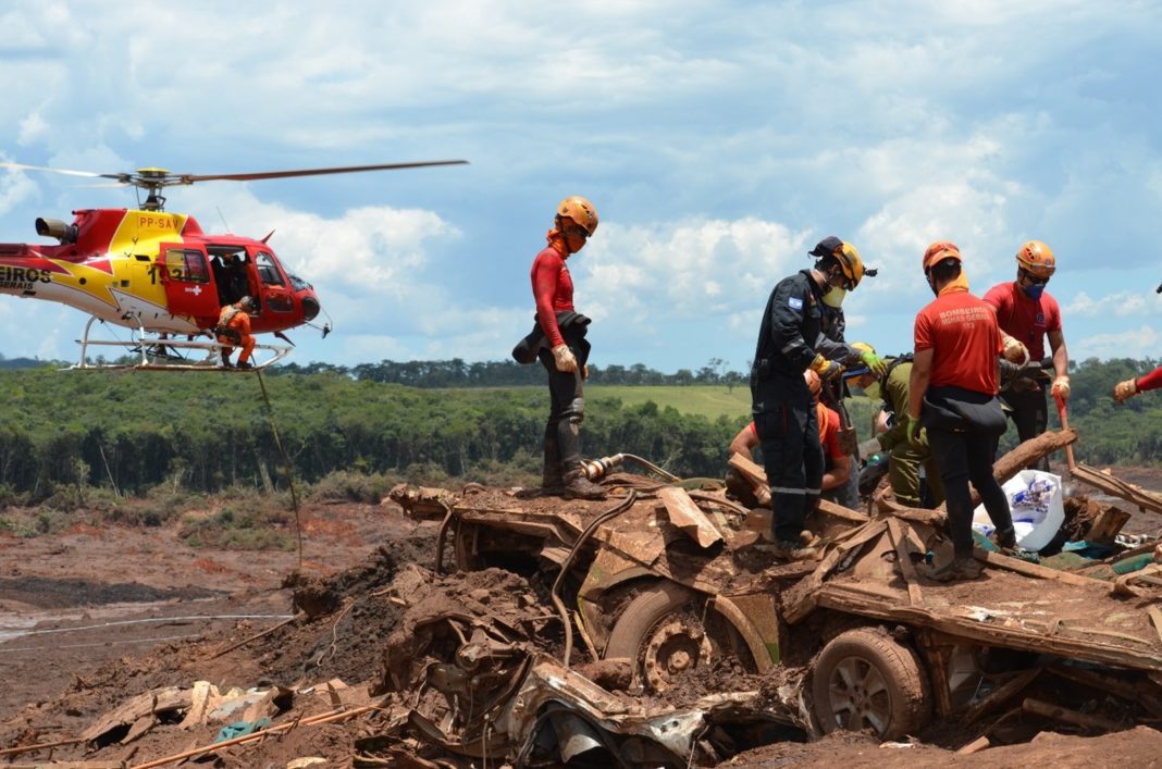 Bombeiros já localizaram sete corpos na barragem em Brumadinho - Portal  Agita