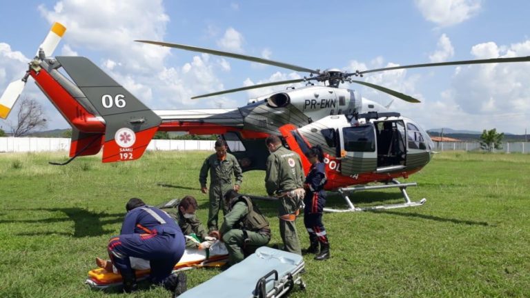 Helicóptero da CIOPAer realiza transporte de vítima de AVC de Icó para Juazeiro, CE