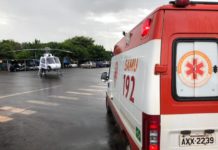 Equipe aeromédica do Saúde 02 socorre homem que ficou ferido após acidente de trabalho em Três Barras do Paraná