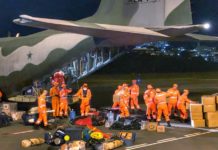 Equipes da Força Nacional e Bombeiros de MG embarcam em aviação da FAB com destino a Moçambique para integrar missão humanitária