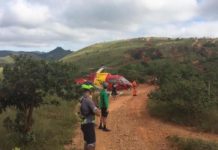 Bombeiros e Arcanjo 03 socorrem ciclista ferido em trilha na região metropolitana de BH