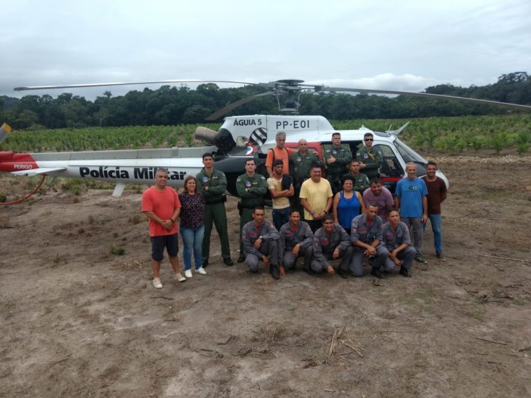Atletas são resgatados por bombeiros e equipe do Águia 05 da PM após ficarem perdidos na mata durante prova em SP