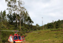 Aeromédico do Arcanjo 01 e bombeiros socorrem homem que caiu de árvore na Grande Florianópolis, SC