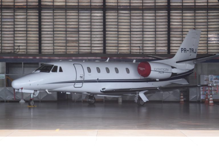 PM de Minas recebe avião Citation XLS apreendido pela PF em operação que apura desvio de verbas da saúde