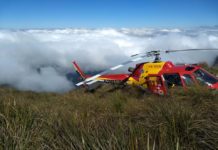 Equipes do Corpo de Bombeiros e SAMU realizam difícil resgate a 6.800 pés na trilha da Serra Fina, MG
